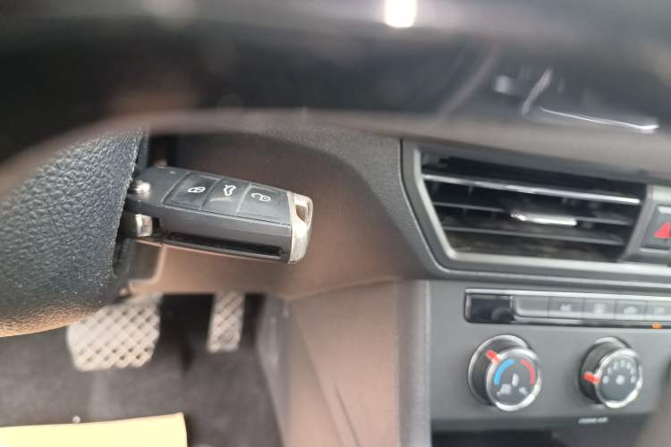 Used Volkswagen Lavida 2018 1.5L Automatic Comfort Edition China V Standard Vehicle Key