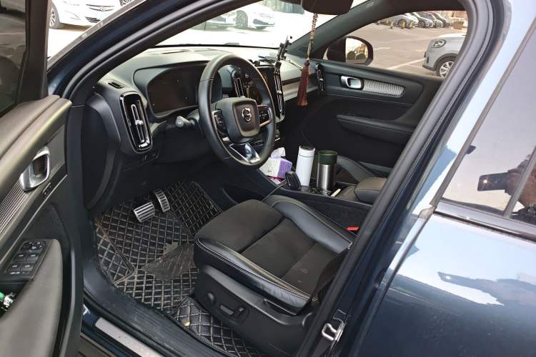 Used Volvo XC40 2022 T4 Four-Wheel Drive Smart & Dynamic Sport Edition
