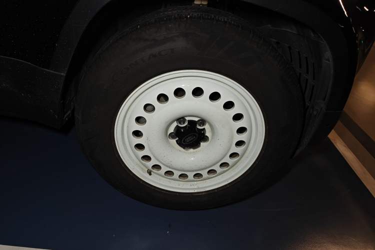 Used Land Rover Defender 2024 90 2.0T P300 S