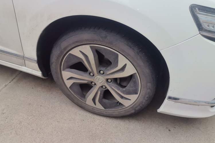 Used Honda Spirior 2015 2.4L Prestige Edition
