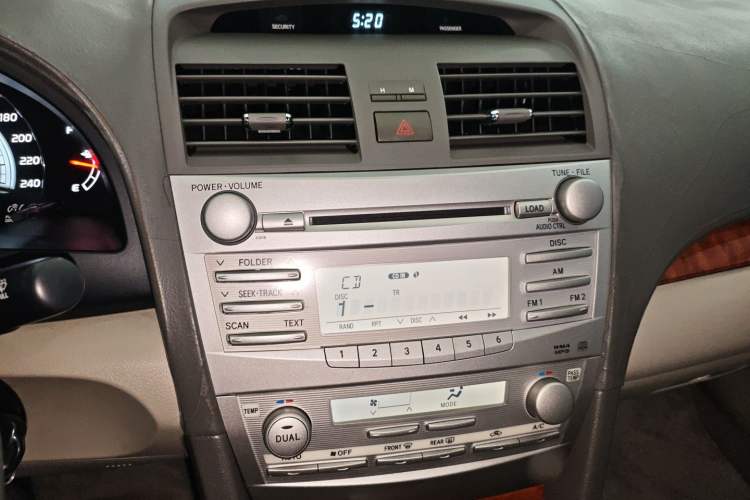 Used Toyota Camry 2007 240G Luxury Edition Audio And AC Panel