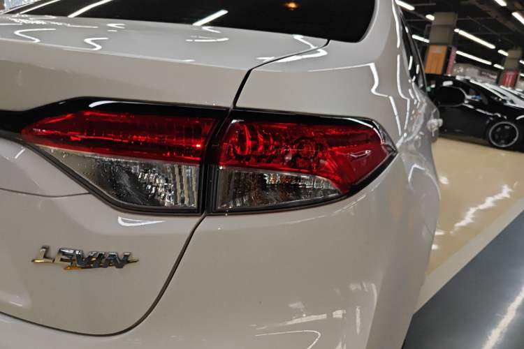 Used Toyota Levin 2022 Facelift TNGA 1.5L CVT Progressive Edition Right Rear Taillight