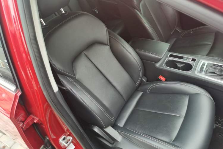 Used Roewe i6 2017 20T Automatic Internet ZhiZun Edition
