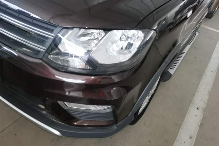 Used Dongfeng Fengon 370 2016 1.5L Manual Standard Edition SFG15-05 7 Seats
