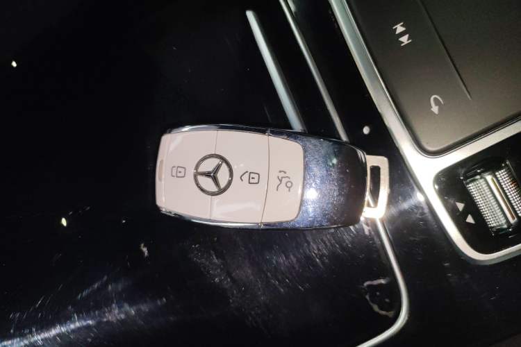Used Mercedes-Benz GLC Coupe 2020 GLC 260 4MATIC Coupe SUV Vehicle Key