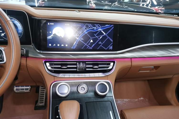 Used Hongqi H9 2022 2.0T Smart Connect Flagship Edition Audio And AC Panel