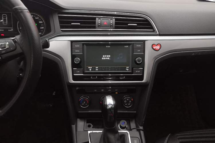 Used Volkswagen Lamando 2019 230TSI DSG Fashion Edition China V Standard
