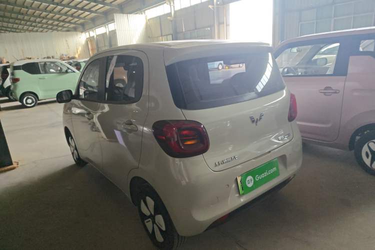 Used Wuling Hongguang MINIEV 2025 Four-Door Version Premium Edition Exterior 2