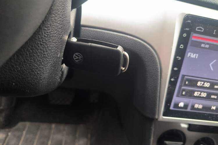 Used Volkswagen Lavida 2013 Revised Classic 1.6L Automatic Fashion Edition