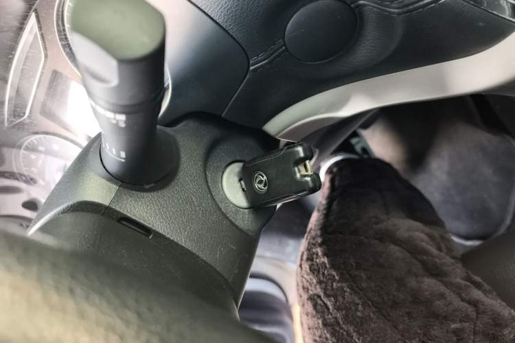 Used Dongfeng Palazzo 2021 1.8T Manual Two-Wheel Drive Elite Edition
