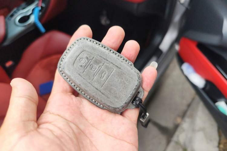 Used Toyota Camry 2021 Dual-Motor 2.5HS Fēngshàng Edition Vehicle Key