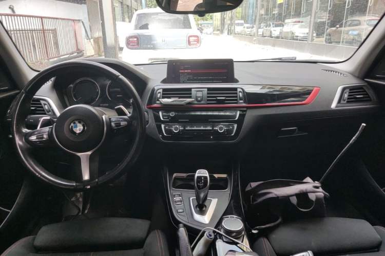 Used BMW 1 Series 2018 118i Sport Design Package
