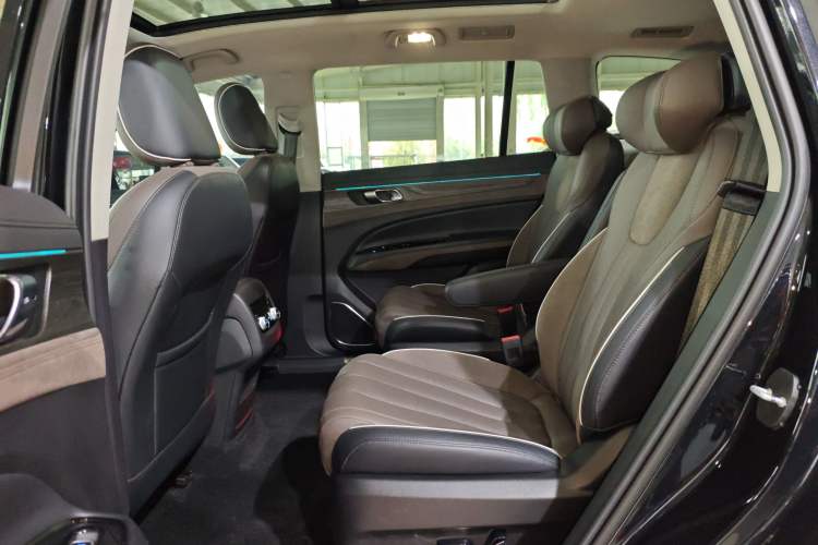 Used Ford Equator 2023 EcoBoost 225 Premier 7-Seater (2/2/3)
