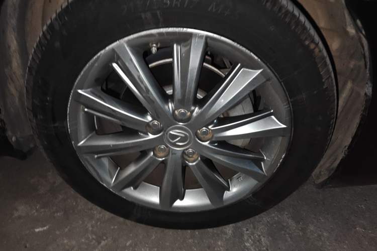 Used Lexus ES 2010 240 Luxury Edition Right Front Wheel Hub