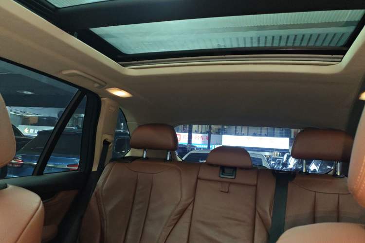 Used BMW X5 2014 xDrive35i Elegant Edition Headliner