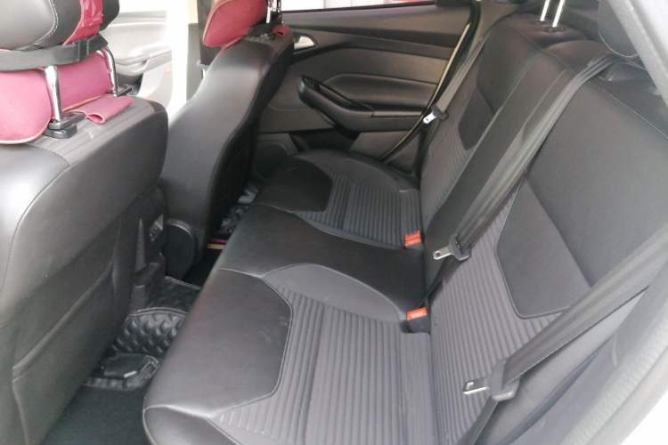 Used Ford Focus 2015 Hatchback EcoBoost 125 Automatic Supreme Style Edition