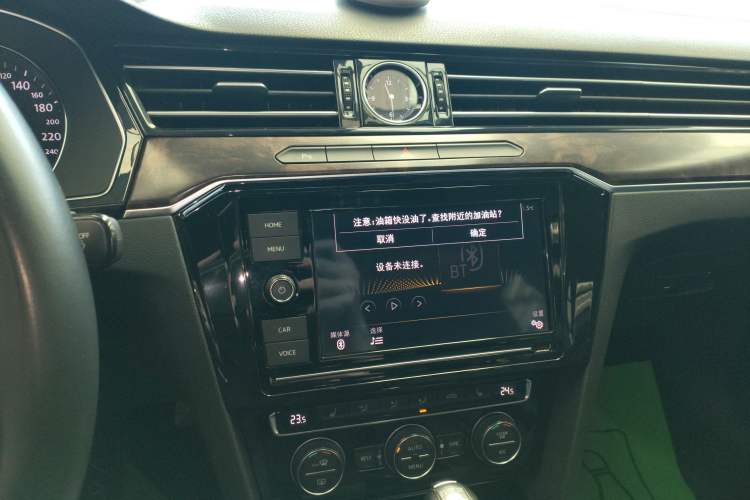 Used Volkswagen Magotan 2019 330TSI DSG Luxury Model China V Standard Audio And AC Panel