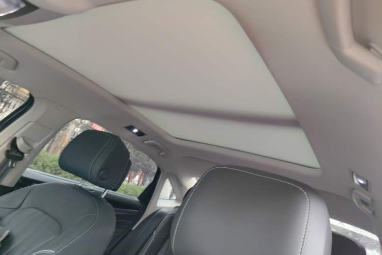 Used Volkswagen Passat 2022 330TSI Luxury Edition
