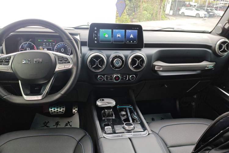 Used BAIC Off-Road BJ40 2023 2.0D Automatic Four-Wheel Drive Blade Hero Edition Adventurer Type