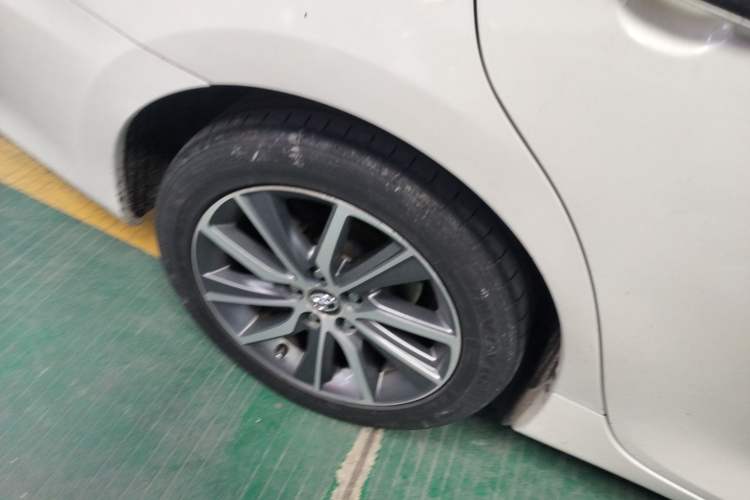 Used Toyota Camry 2015 2.0G Premier Edition