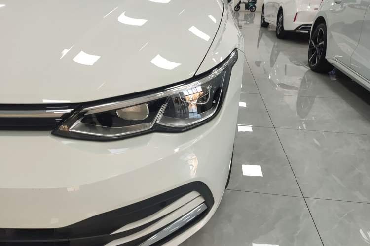 Used Volkswagen Golf 2023 Facelift 280TSI DSG Pro
