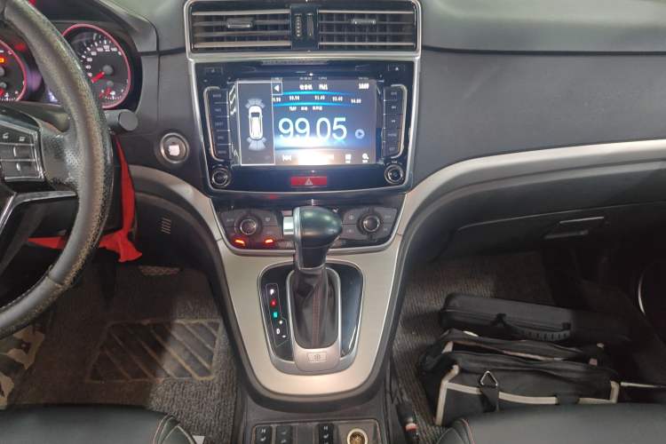 Used Haval H6 2017 Blue Label Sport Edition 1.5T Automatic Two-Wheel Drive Luxury Model Audio And AC Panel