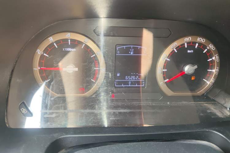 Used FORTHING Lingzhi 2018 M5 1.6L 7-Seater Comfort Model Instrument Cluster