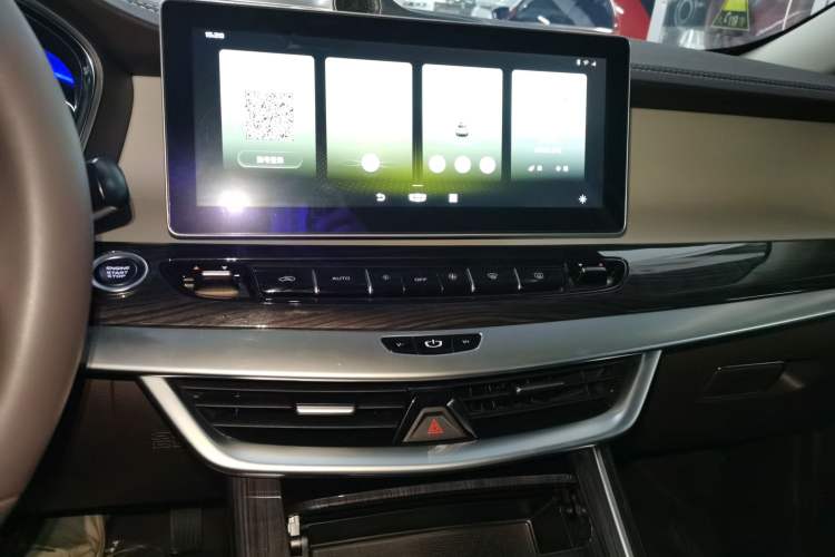 Used Geely Auto Jiajie 2021 1.8TD DCT Luxury Model
