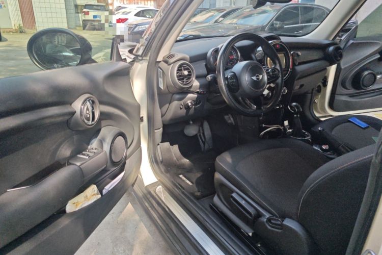 Used MINI 2016 1.5T COOPER Driver Seat