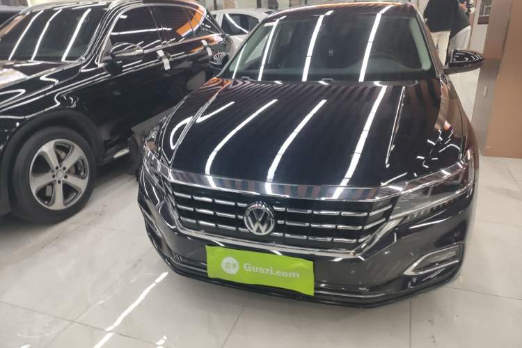 Used Volkswagen Passat 2019 330TSI Luxury Edition China VI Standard