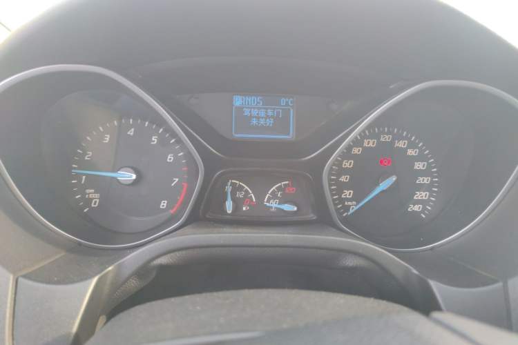 Used Ford Focus 2012 Sedan 1.6L Automatic Fashion Edition