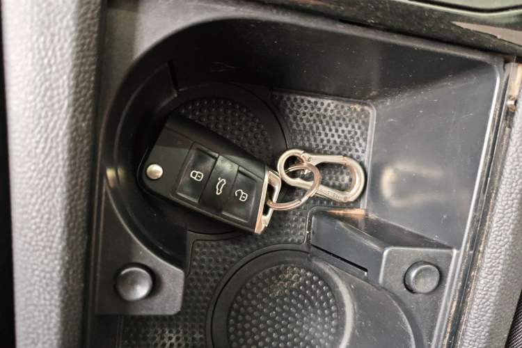 Used Volkswagen Sagitar 2021 280TSI DSG Comfort Connect Edition Vehicle Key