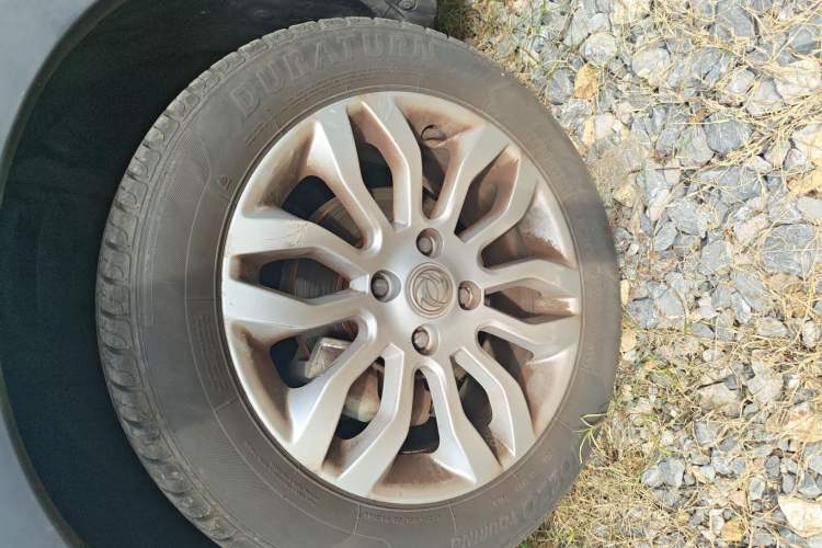 Used Dongfeng Aeolus AX3 2016 1.5L Manual Shangkue Model
