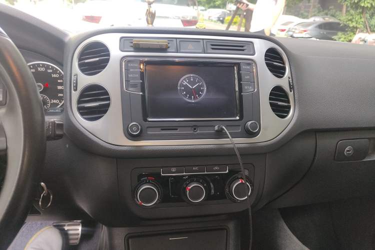 Used Volkswagen Tiguan L 2015 1.8TSI Automatic Two-Wheel Drive Trend Edition