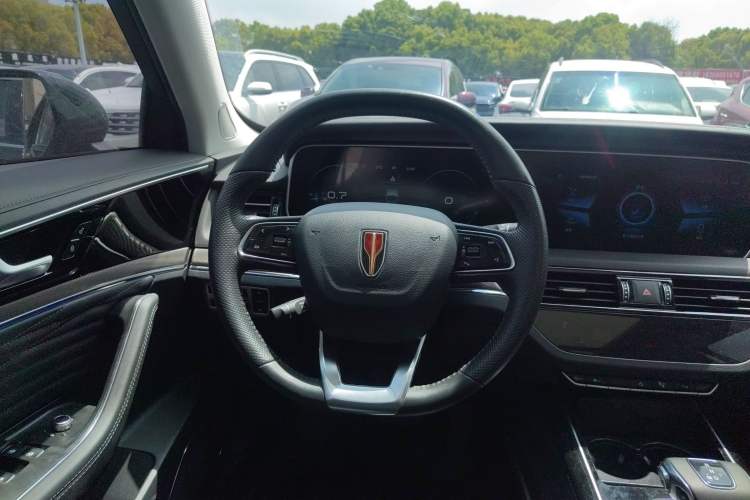 Used Hongqi HS5 2022 Revised Version 2.0T Smart Connect Flagship Edition Steering Wheel