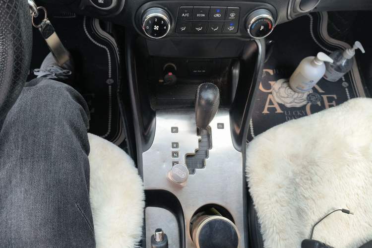 Used Hyundai ix35 2015 2.0L Automatic 2WD Comfort Edition China IV Standard