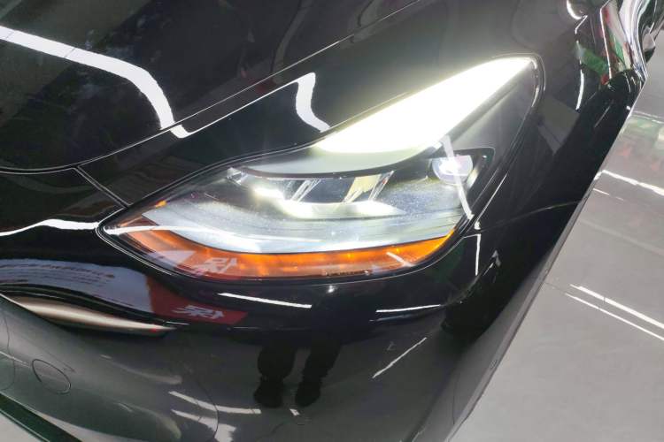 Used Tesla Model Y 2023 Rear-Wheel-Drive Version
