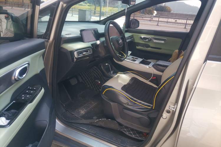 Used AION Y 2022 Plus 80 Enjoy Edition