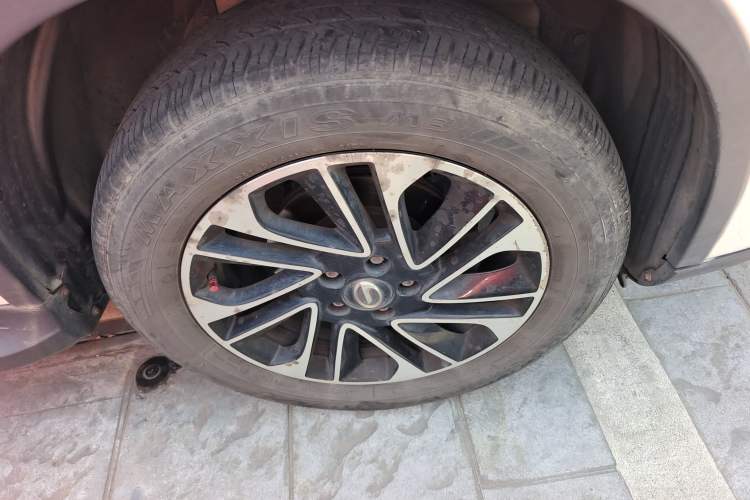 Used GAC Trumpchi GS4 2015 200T Manual Elite Edition Right Front Wheel Hub