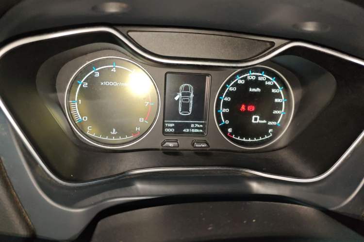 Used Geely Auto Vision X6 2016 1.8L Manual Luxury Model