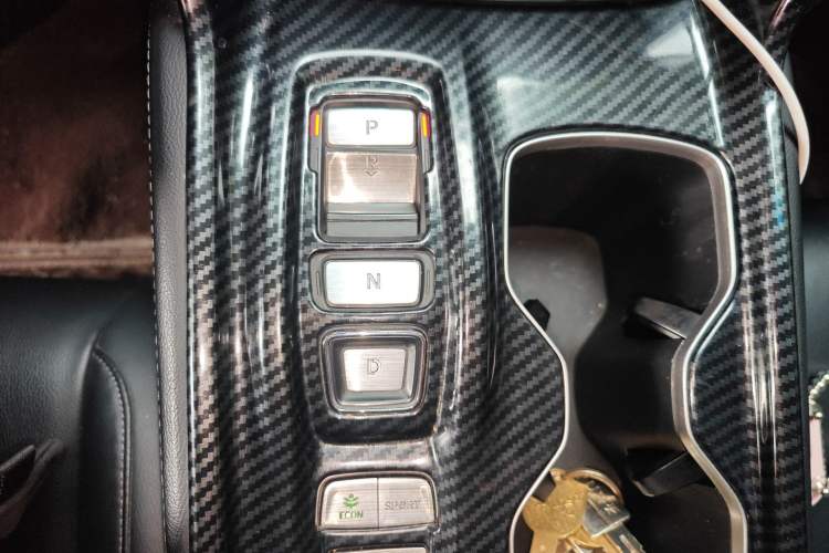 Used Honda Accord 2018 Rui·Hybrid 2.0L Rui Zhi Edition China VI Gear Lever