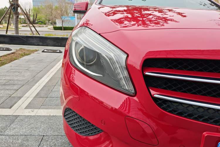 Used Mercedes-Benz A-Class 2015 A 180 Right Front Headlight