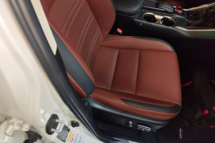 Used Lexus NX 2015 200T All-Wheel-Drive Fēngshàng Edition
