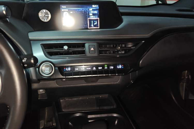 Used Lexus UX 2020 200 Special Edition
