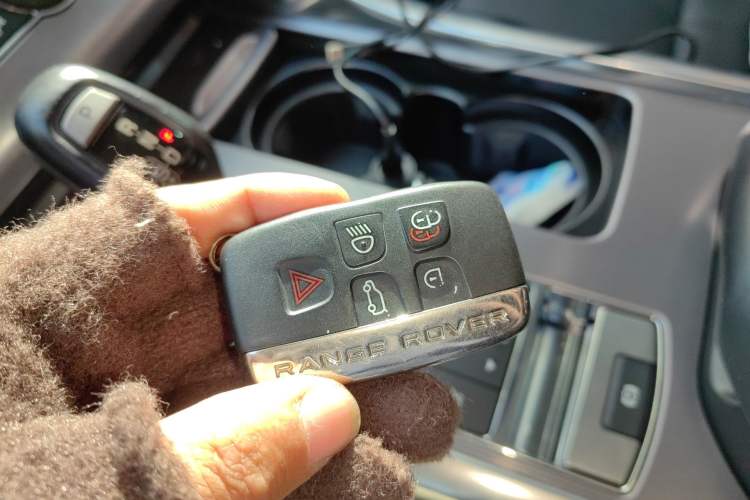 Used Land Rover Range Sport  Vehicle Key