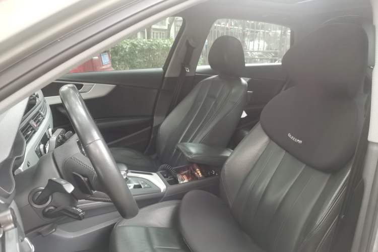 Used Audi A4L 2019 40 TFSI Fashion Edition China VI Emission Standard