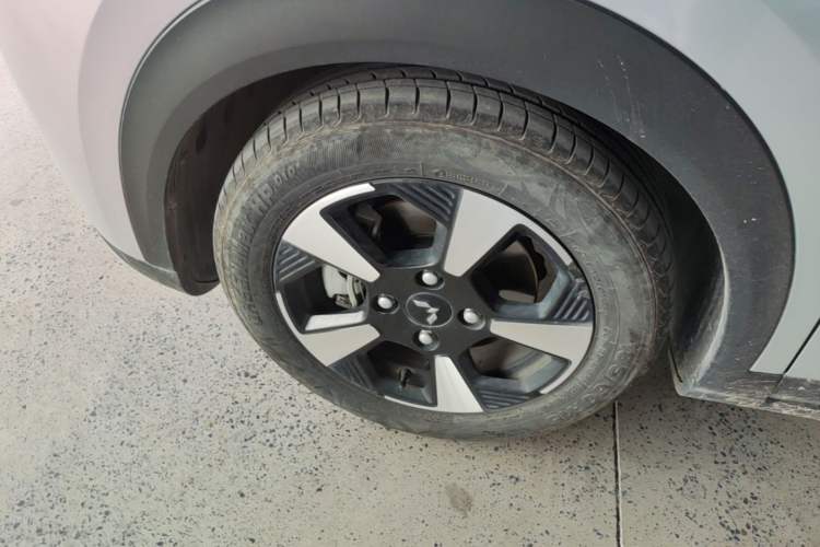 Used Wuling Bingo PLUS 2024 330 km Range Five-Seater Version
