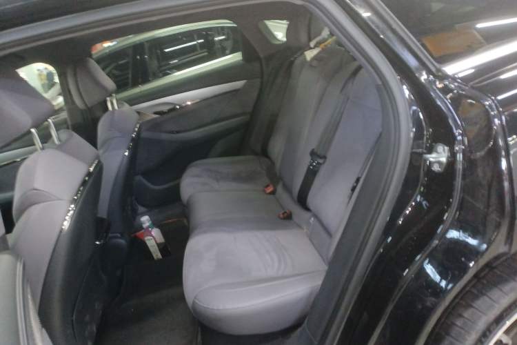 Used VOYAH PASSION 2024 PHEV Four-Wheel Drive Ultra-Long Range Flagship Model
