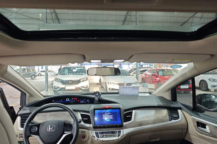 Used Honda Jade 2017 1.8L automatic Comfort version 5 seats