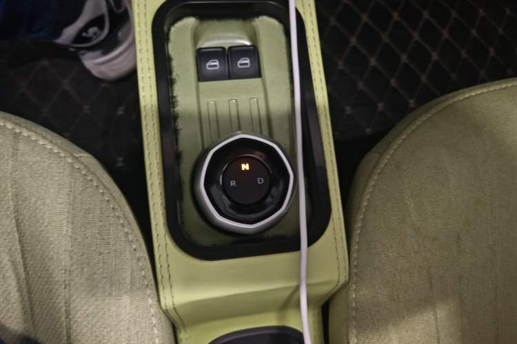 Used Geely Galaxy Panda 2024 Panda Mini 200km Endurance Bear
